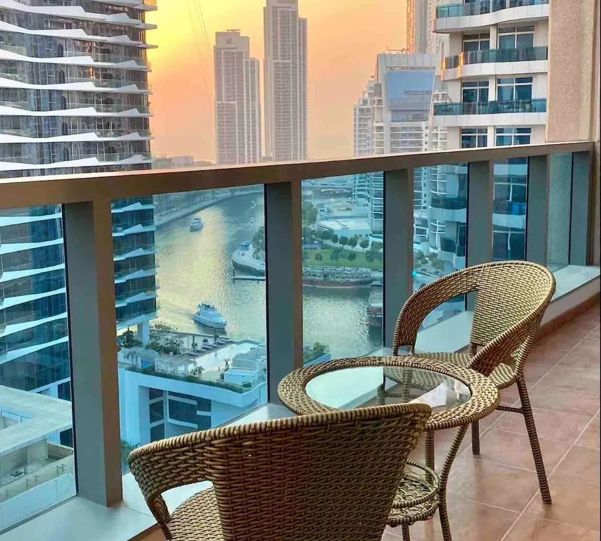 Cozy 1 Bedroom Apartment With Marina And Sea View Z1306 Dubai